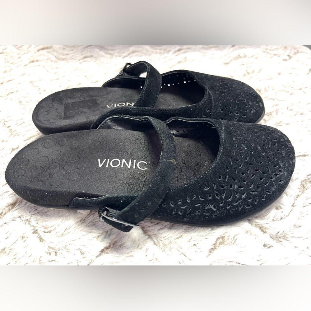 Vionic Lydia Mary Jane Black Mules Bohemian Minimalist Chic Comfort
Size 8